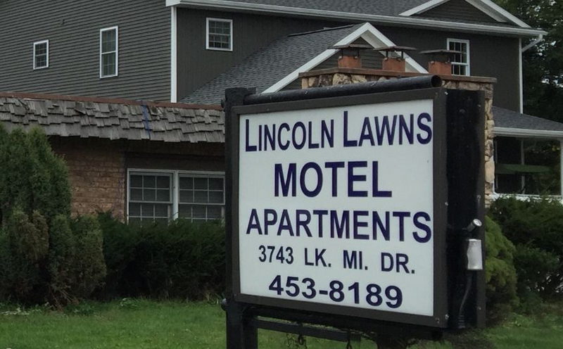Lincoln Lawns Motel (Lincoln Lawns Motel Apartments) - From The Web (newer photo)